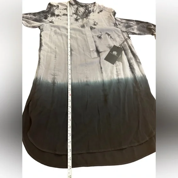 Rock & Republic Women’s Long Sleeve Top Tie-dye Size Medium - Picture 3 of 6